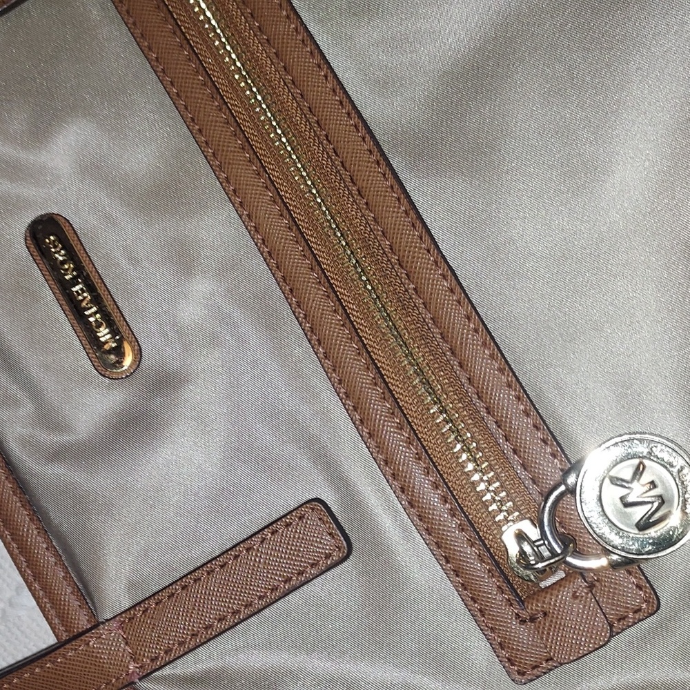 Michael Kors Kempton North/South Tote Bag - Picture 2 of 13